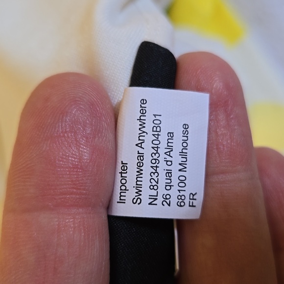 NWT Kate Spade Lemons One Piece Bathing Suit Size Medium - Picture 7 of 8